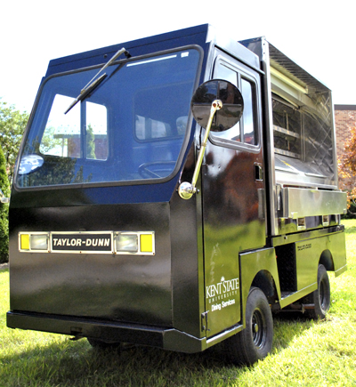 Students taking course on front campus can now visit the food truck for a quick meal instead of going to Eastway or the Hub. The food truck will drive around Cartwright, White and Oscar Ritchie halls from 11 a.m. to 2 p.m. Monday through Friday. Photo by Jenna Watson.