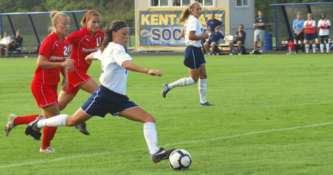 Jaclyn Dutton, sophomre forward, attacked the goal, and brought the score to 3-1 in favor of Kent. Photo by Sam Verbulecz.