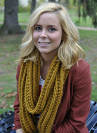 Senior French translation major Missy Strong is familiar with the online world of shopping. Strong enjoys shopping and selling on Ebay, and does so regularly. Photo by Jenna Watson.