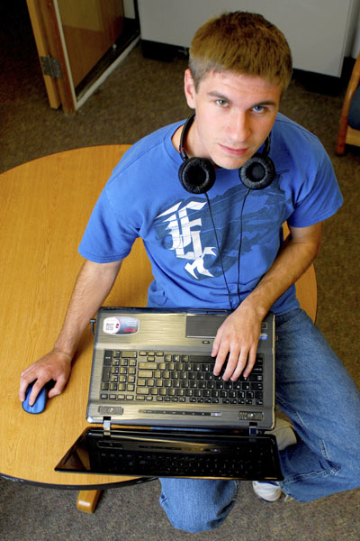 Jeff Paroda, freshman exploratory major, participated in various StarCraft tournaments on online; through which he has won roughly $3,400 in prize money. However; he rarely enters tournaments anymore since most players have moved to the game’s sequel, StarCraft 2. Photo by SamVerbulecz.