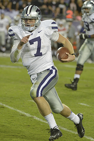 Kansas State quarterback Collin Klein (7) keeps the ball on this third-quarter touchdown run against Texas Christian at Amon G. Carter Stadium in Fort Worth, Texas, on Saturday, November 10, 2012. Photo by Max Faulkner/Fort Worth Star-Telegram/MCT.