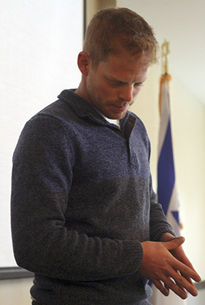 Ari speaks at the Israeli Soldiers Stories event held at the Cohn Jewish Student Center organized by the The Golden Flashes for Israel and StandWithUs, February 22. Photo by CHELSAE KETCHUM