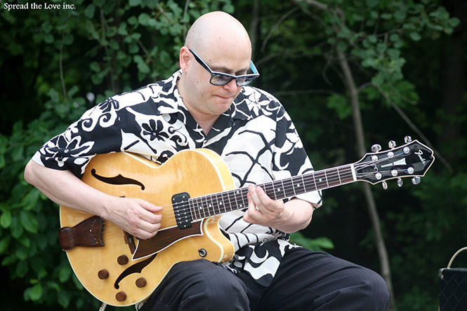 Guitarist Bob Niederriter is the leader of a jazz trio.