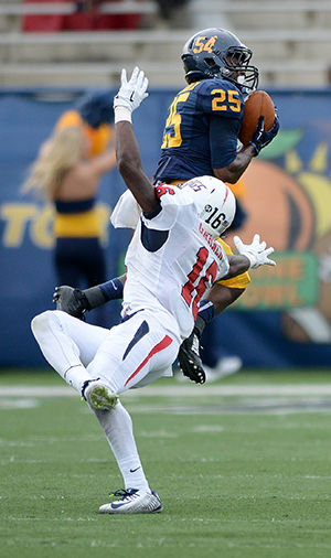 Sophomore wide reciever Earnest Calhoun completes a pass from Colin Reardon at the game against Southern Alabama Saturday, Sept. 6, 2014. The Flashes lost their second game 13-23.