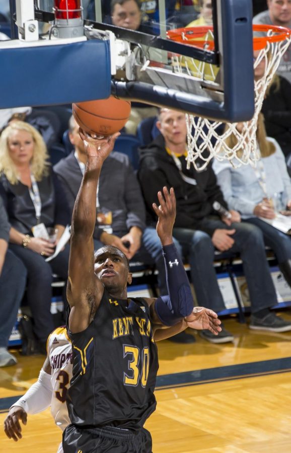 Kent State senior guard Deon Edwin lays the ball in against Central Michigan at the M.A.C Center on Saturday, Jan. 28, 2017. Kent State lost 98-105 in overtime.