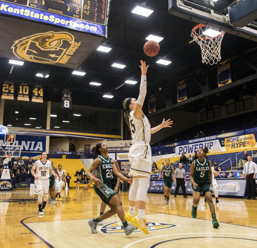 Center: Kent State junior forward Jordan Korinek (35) goes for the layup at the M.A.C. Center on Wednesday, Feburary 8, 2017.