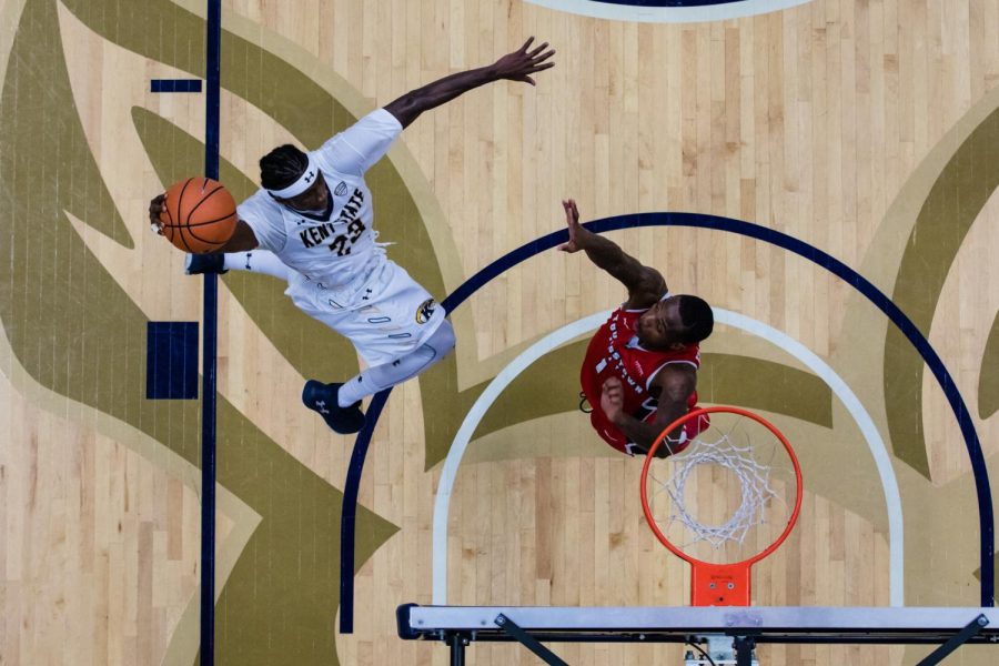 Kent State junior guard Jaylin Walker goes up for a dunk during the season opener against Youngstown State Saturday, Nov. 11, 2017. Walker was fouled on the play on his way to a 20-point night.