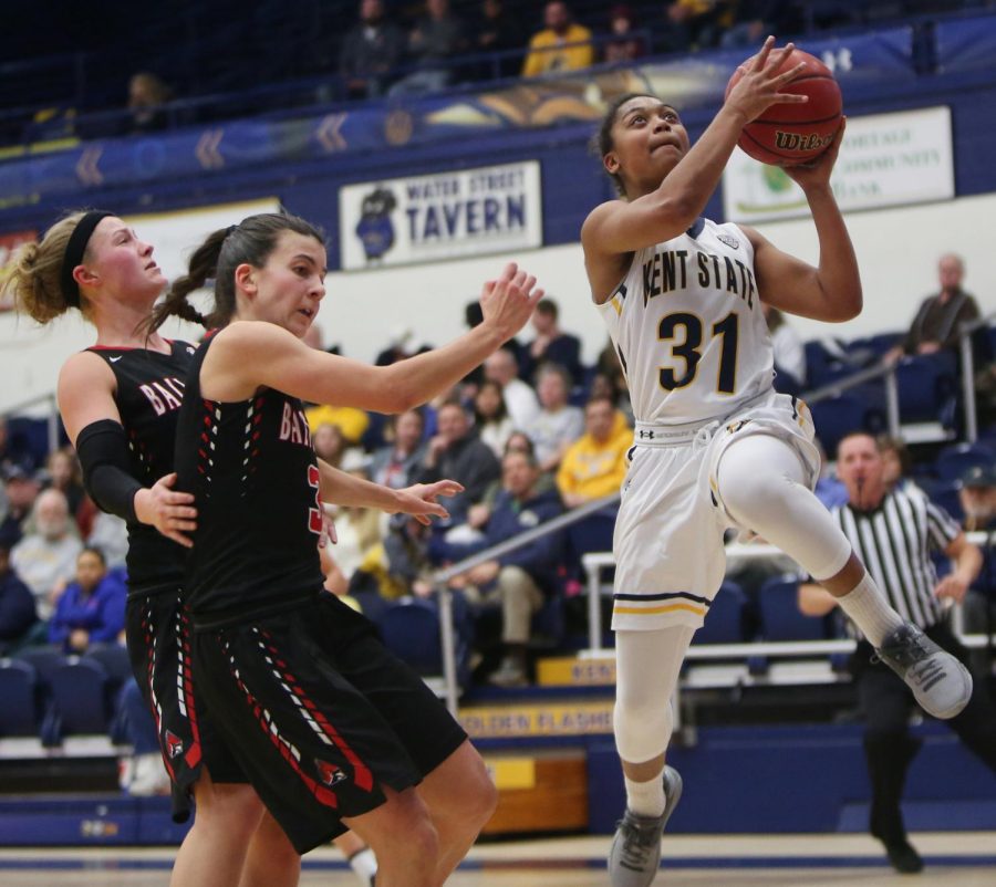 Megan Carter shoots a layup against Ball State. Carter finished with seven points in a 79-58 loss on Jan. 20, 2018.