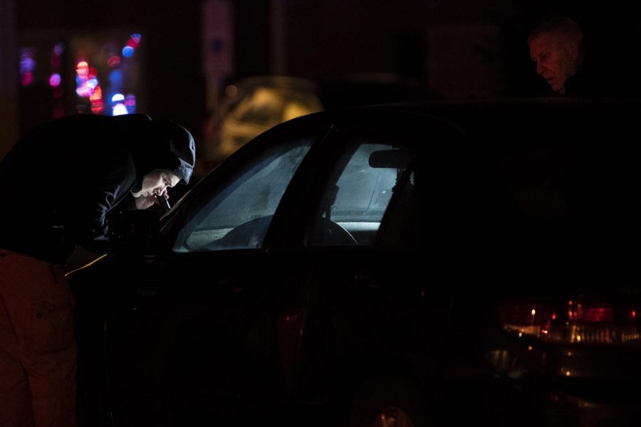 Police investigate a shooting outside the Pebblebrook Apartments in Franklin Township on Sunday, Nov. 4, 2018. One male victim was shot in the shoulder, confirmed the Portage County Sheriff’s Office.