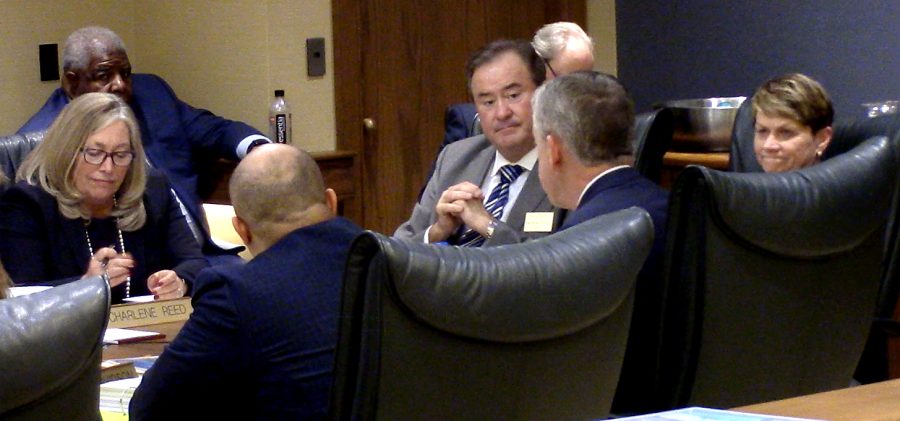 Kent State University Board of Trustees Chair Ralph Della Ratta holds the “committee of the whole” meeting on Dec. 5, 2018. At right is President Beverly Warren. The Board named an executive search firm, Russell Reynolds Associates, to find Warren’s replacement when she retires July 1, 2019.