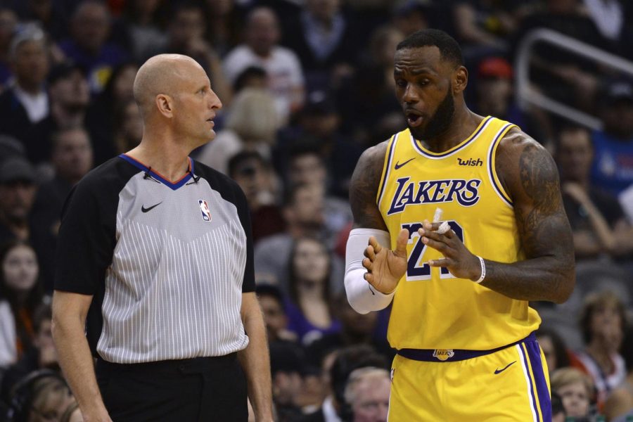 March 2, 2019; Los Angeles Lakers forward LeBron James (23) during the NBA game at Talking Stick Resort Arena in Phoenix, AZ. Joe Camporeale/Cal Sport Media (Credit Image: © Joe Camporeale/CSM via ZUMA Wire) (Cal Sport Media via AP Images)