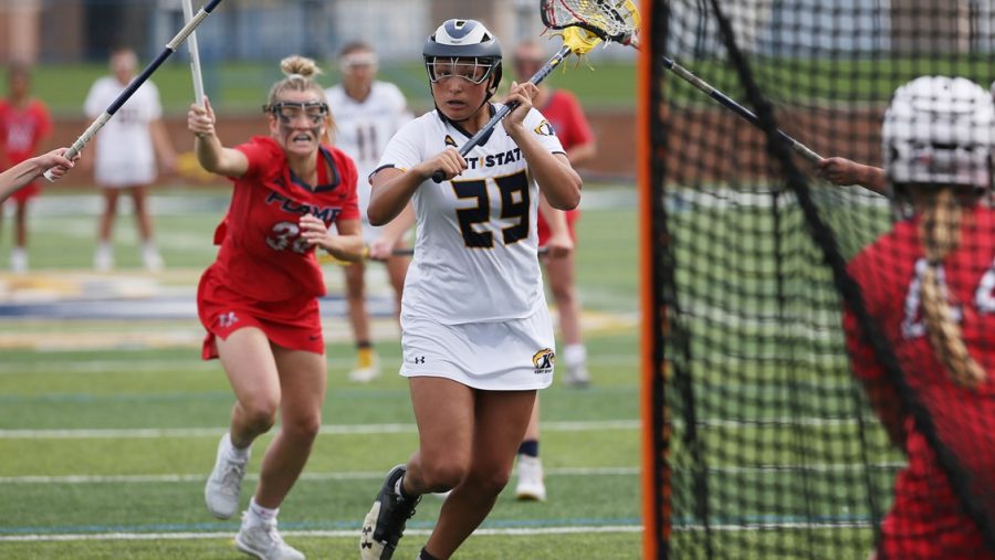 LLuna Katz shoots against Liberty on April 24. The Flashes lost, 23-6