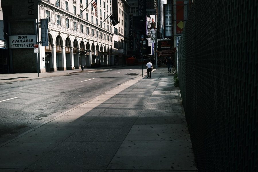 NEW YORK, NEW YORK - OCTOBER 15: People walk down a nearly empty sidewalk in Manhattan on October 15, 2020 in New York City. As American workers continue to struggle in an economy brought down by COVID-19, new jobless claims rose to 898,000 last week. It was the highest number since August 22 and represented a gain of 53,000 from the previous week’s upwardly revised total of 845,000. (Photo by Spencer Platt/Getty Images)