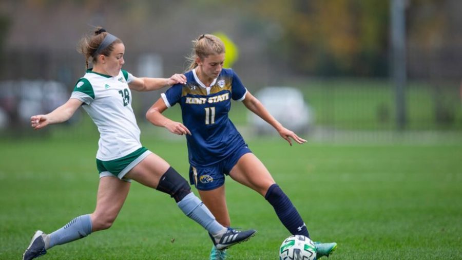 Freshman midfielder Alisa Arthur moves the ball down the field during the Kent State soccer team's 0-0 tie against Ohio University on Thursday Oct. 28. in Athens, Ohio. 