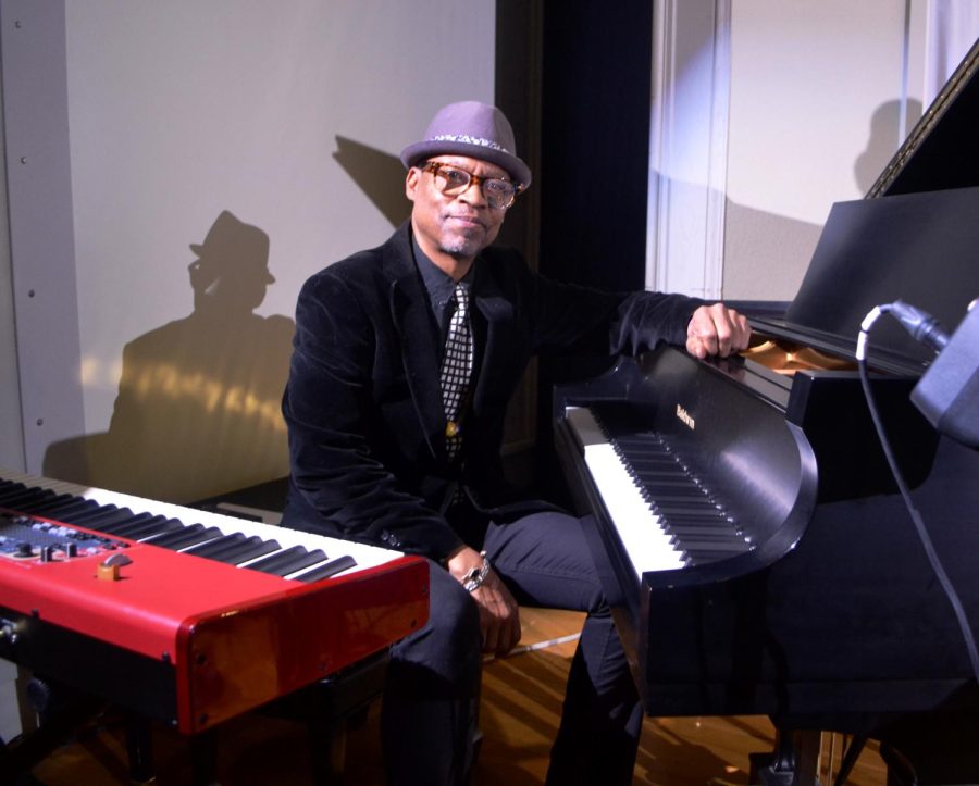 Vince Robinson, a multi-genre musician, journalist and photographer, played the keyboard and piano during Words in Sound event on Feb. 9.