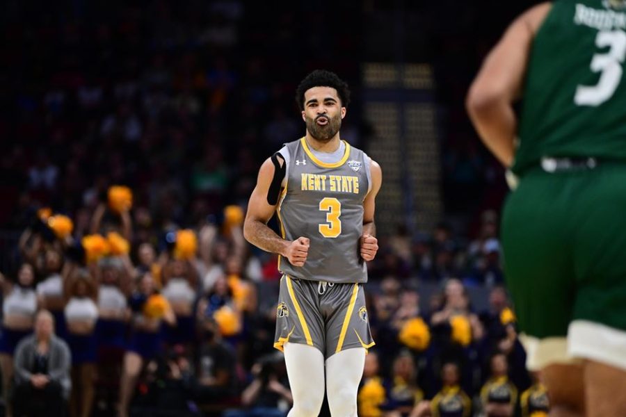 Redshirt junior Sincere Carry reacts during the Kent State men's basketball team's win over Ohio in the semifinals of the MAC tournament in Cleveland, Ohio on Friday, March 11.