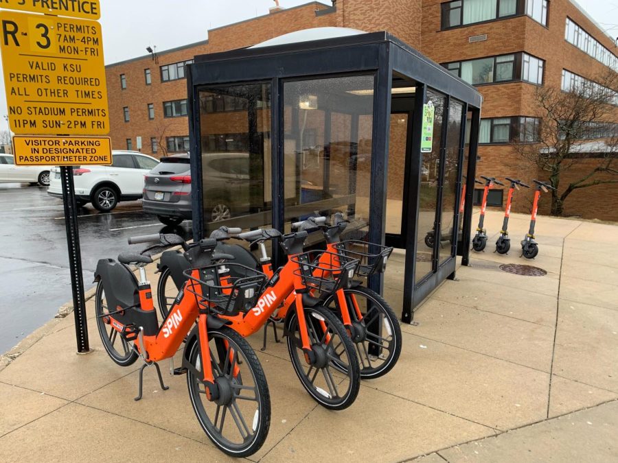 SPIN e-bikes and e-scooters outside Verder hall.