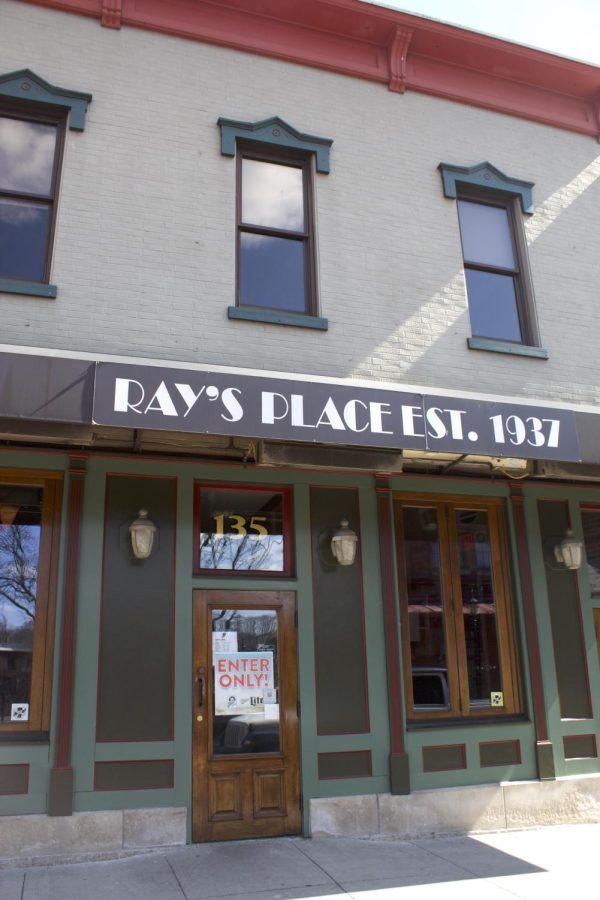 Ray's Place restaurant on 135 Franklin Ave.  Pictures is the front of the restaurant and bar right next to Taco Tantos.