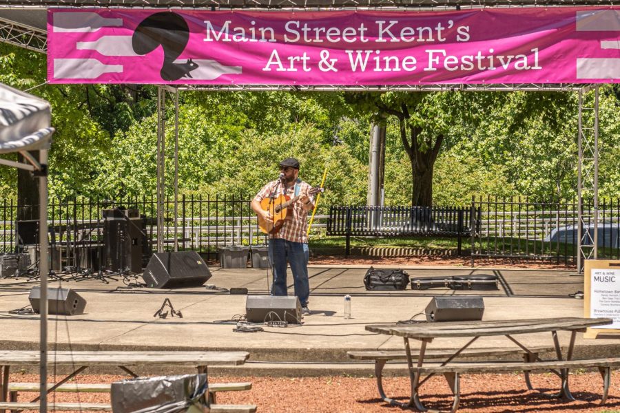 Randy Horvath playing at Home Town Bank Plaza during the Art and Wine Festival on June 4, 2022. Randy was the first musician of the day to take the stage.