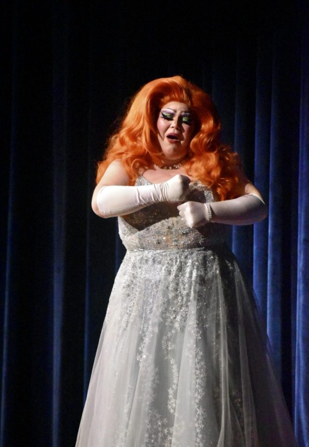 Monica Mod, a Kent State student and drag queen, performs her second set to Lizzo's "I love you" at Sex Week's drag show Oct. 26.