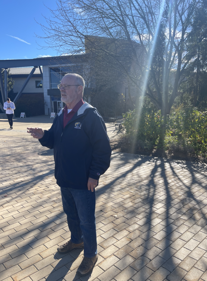 Bob Springer, emeritus advisor in the College of Communication and Information and Kent State Alum, organized a shuttle system to take students to their respective voting location. Students can see vehicles with "Vote Cab" in the front window and know these people can help them.