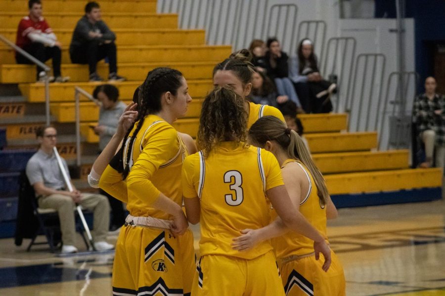 The Kent State Women's Basketball team huddles up before the tip-off against Western Michigan University on Jan. 28, 2023.