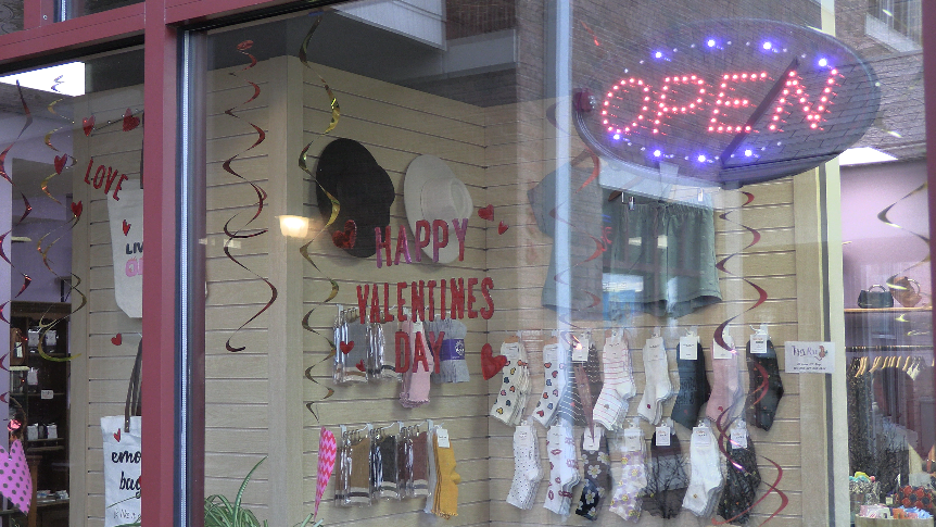 2 on the Town: Kent's Valentine's Day staples