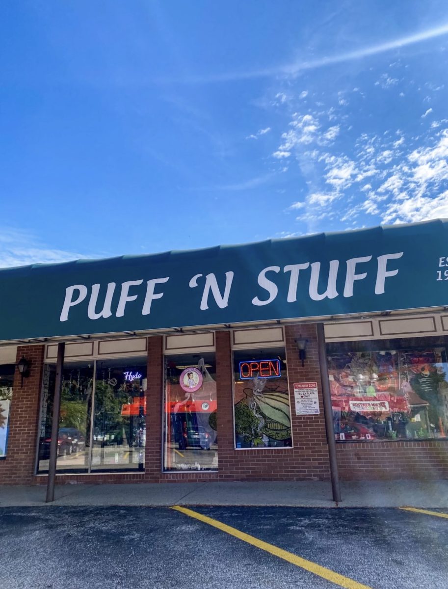 Puff 'N Stuff is one of the vape and tobacco shops located in the city of Kent.