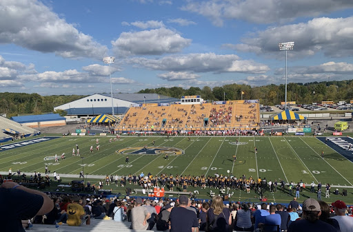 The Flashes prepare to receive a kick from the RedHawks in the third quarter on Sept. 30 at Dix Stadium.