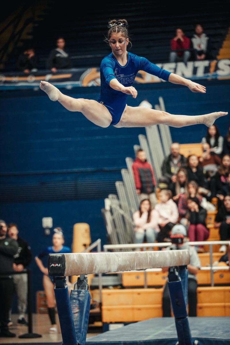 Soph. Zoe Rankin during her beam performance