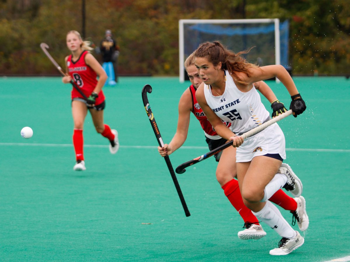 Kent State University sophomore Eva Usoz battled for the ball against their opponent, Ball State University in their match on September 20, 2024.