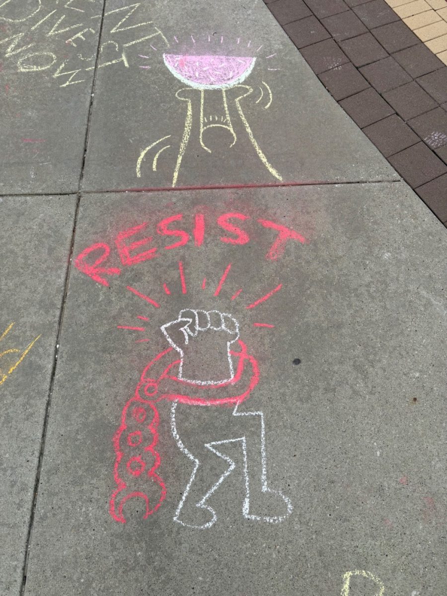 Students show protest with chalk on the K.