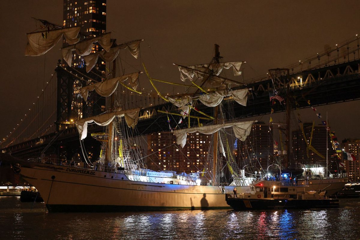 What we know about the Mexican Navy training ship that struck the Brooklyn Bridge, killing at least 2