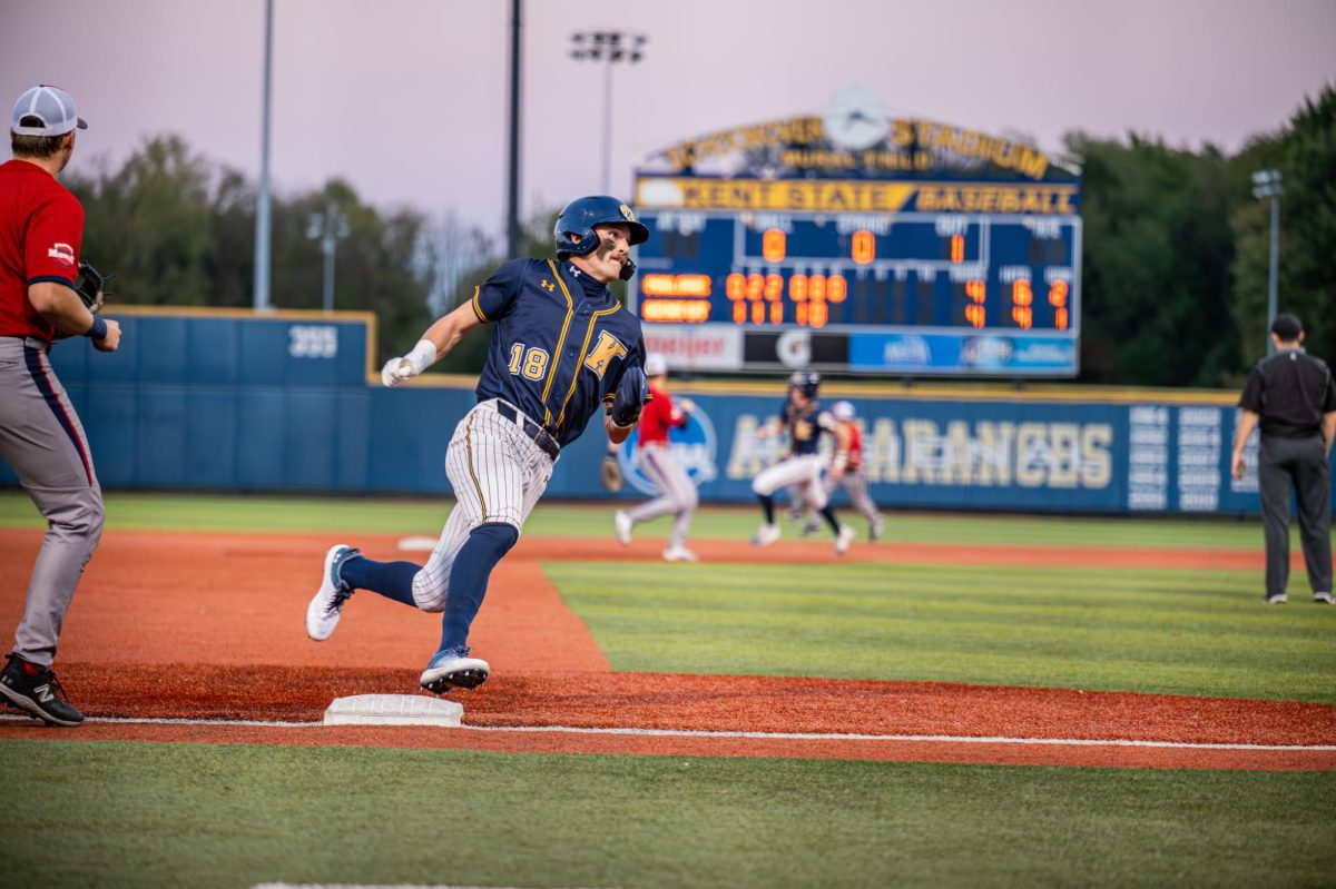 Kent senior Matt Thompson runs to third base in the bottom of the sixth against Malone on Sept. 26, 2025. 