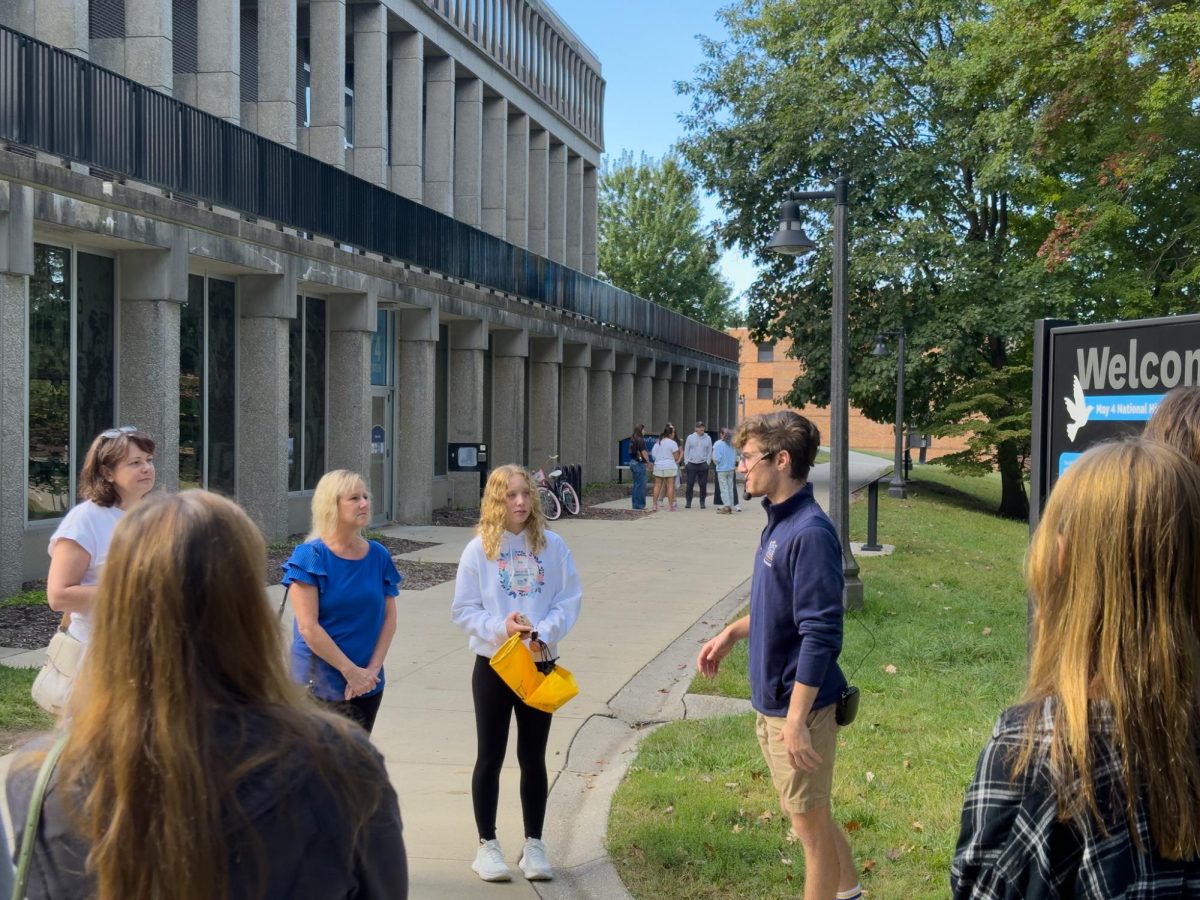 Stephen Lucash leads a campus tour on Sept. 27, 2025. 