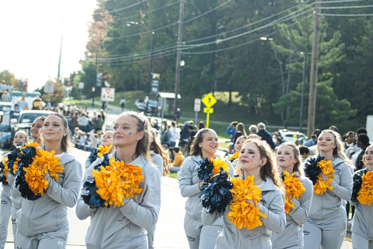 Kent States 2025 Cheerteam in the Homecoming Parade 10/11/2025
